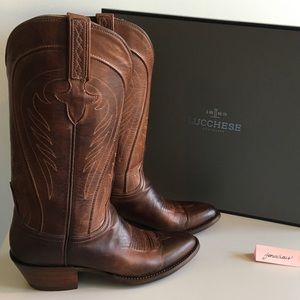 ✨ Lucchese SUMMER Tan 6.5 ✨